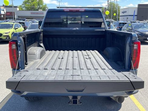 Used 2024 GMC Sierra 2500 Denali Ultimate AWD/4WD image 49