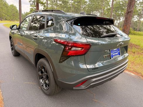 New 2026 Chevrolet Trax LT w/ Driver Confidence Package FWD image 3