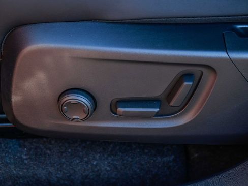 Used 2023 Volvo C40 P8 Recharge Plus image 24