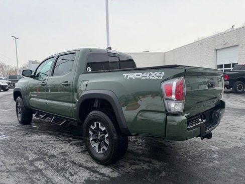 Used 2021 Toyota Tacoma TRD Off-Road image 3