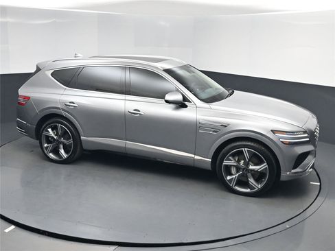 Used 2025 Genesis GV80 3.5T Prestige image 17
