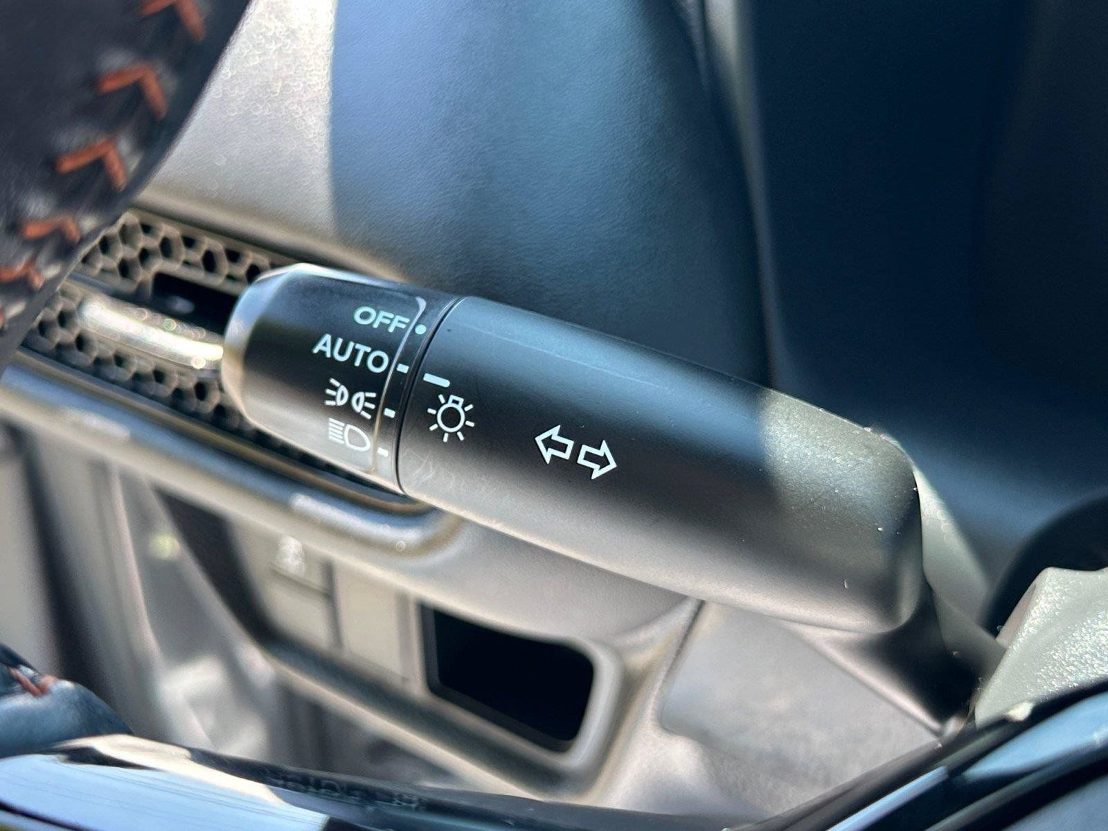 Certified 2025 Honda HR-V Sport image 20