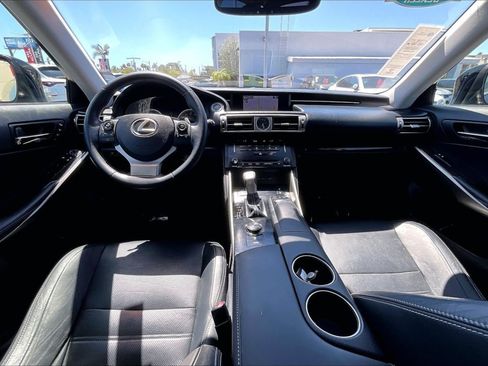 Used 2014 Lexus IS 250 w/ Luxury Package w/Gray Wood RWD image 12