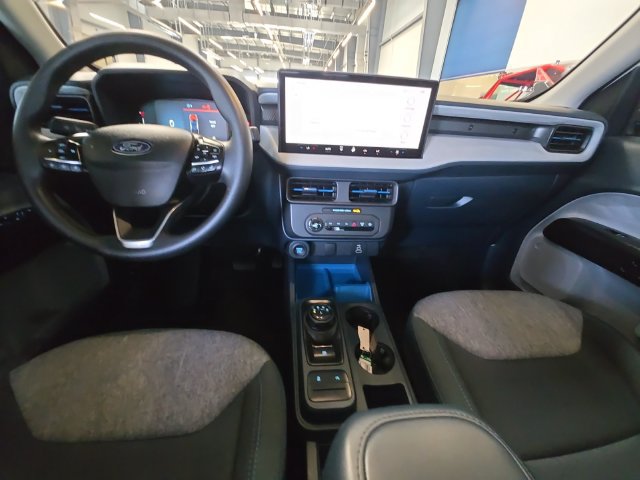 Certified 2025 Ford Maverick XLT w/ Equipment Group 302A AWD/4WD image 21