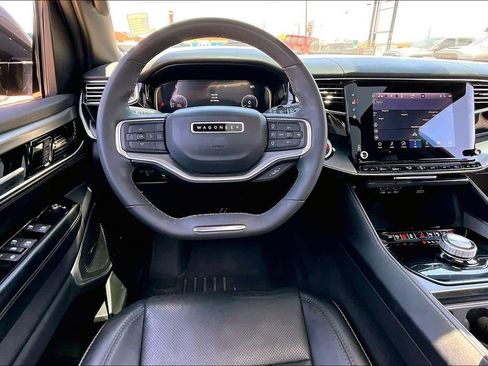 Used 2023 Jeep Wagoneer 2WD w/ Convenience Group I image 5