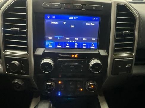 Used 2020 Ford F150 Lariat w/ Equipment Group 502A Luxury AWD/4WD image 10