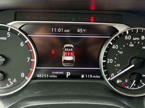 Used 2024 Nissan Rogue S image 19