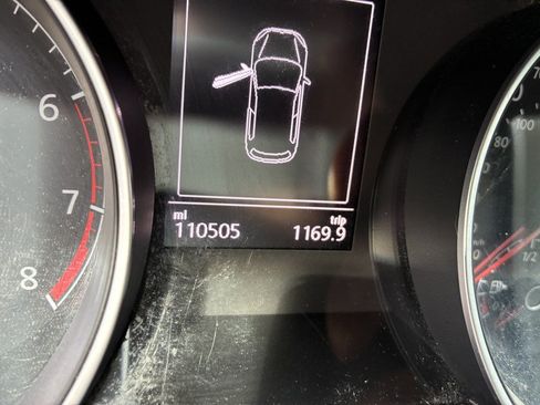 Used 2015 Volkswagen Golf Launch Edition FWD image 7