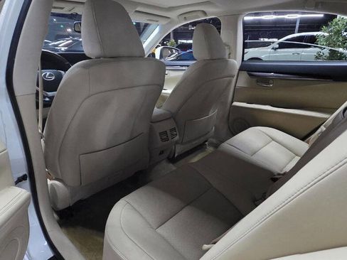 Used 2015 Lexus ES 350 w/ Premium Package image 18