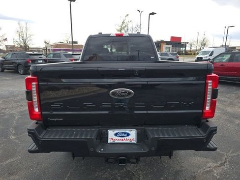 New 2026 Ford F250 Lariat w/ Black Appearance Package image 4