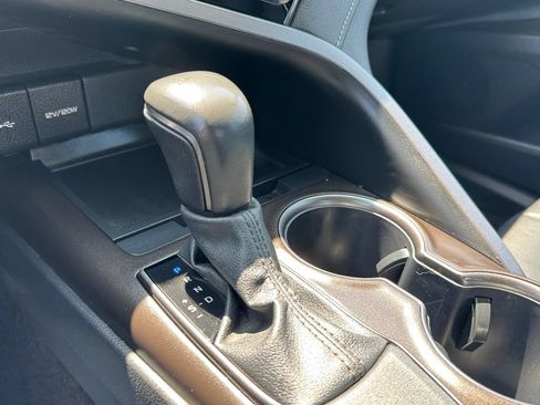 Used 2024 Toyota Camry SE FWD image 28