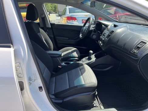Used 2016 Kia Forte LX FWD image 10