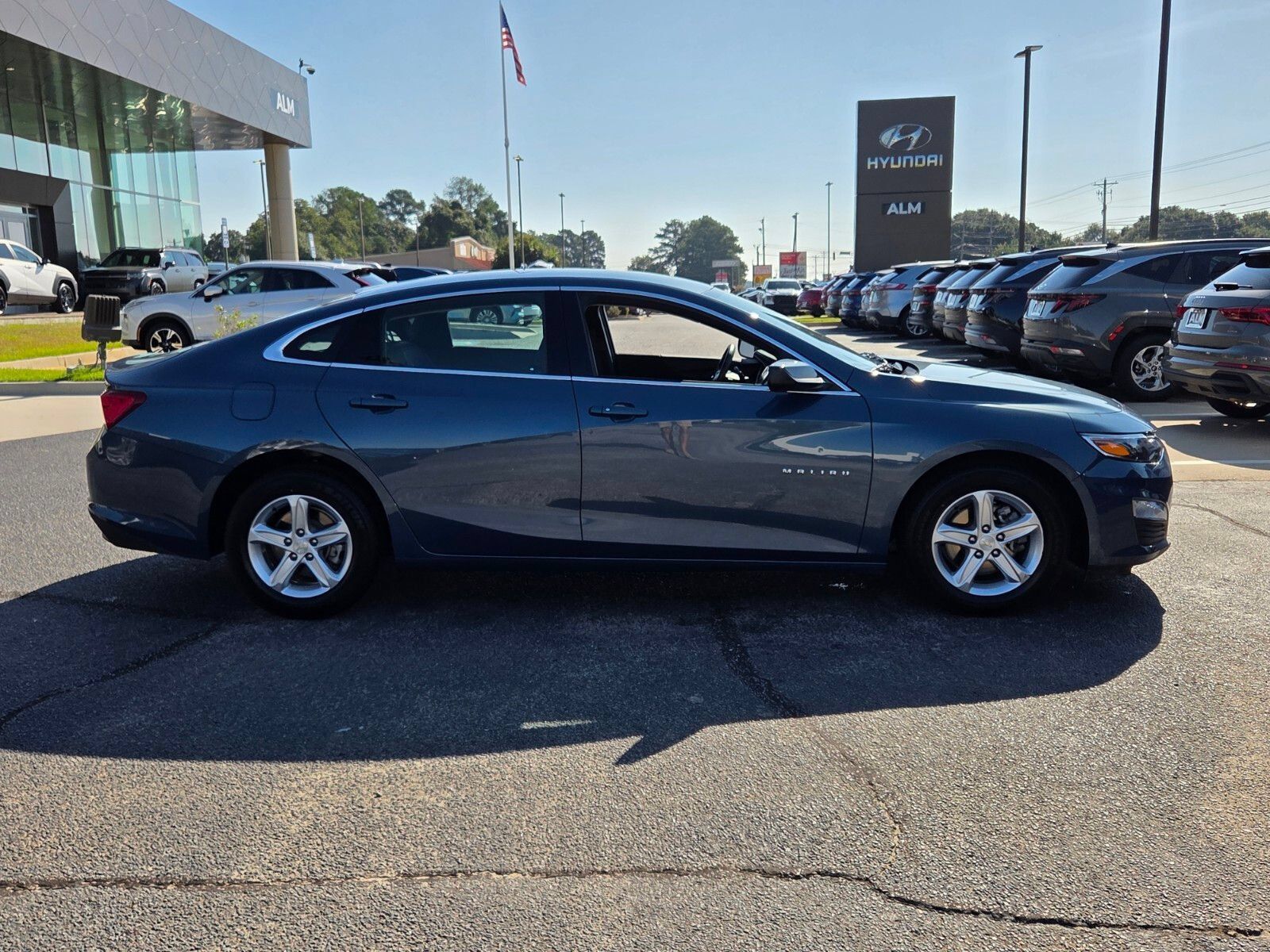 Used 2024 Chevrolet Malibu LT FWD image 15