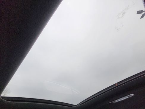 Used 2018 Mercedes-Benz CLA 250 4MATIC image 2