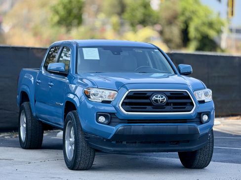 Used 2019 Toyota Tacoma SR5 RWD image 2