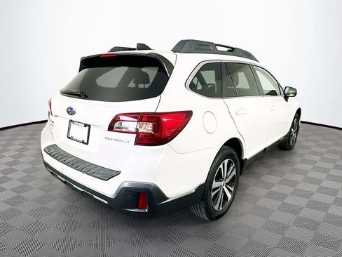 Used 2019 Subaru Outback 2.5i Limited AWD/4WD image 11