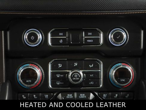 Used 2023 GMC Yukon XL AT4 AWD/4WD image 21