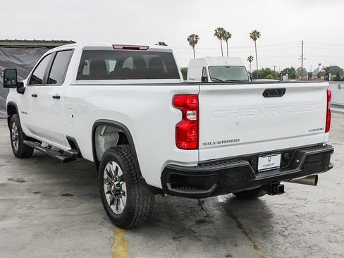 Used 2025 Chevrolet Silverado 2500 Custom w/ Custom Value Package AWD/4WD image 7