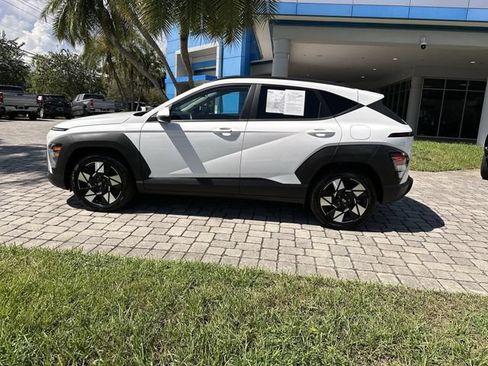 Used 2025 Hyundai Kona SEL FWD image 32