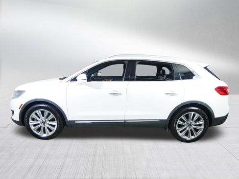 Used 2016 Lincoln MKX Reserve w/ Driver Assistance Package AWD/4WD image 4