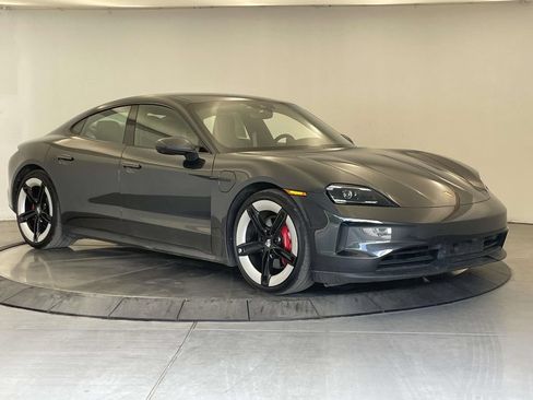 Certified 2025 Porsche Taycan 4S AWD/4WD image 9