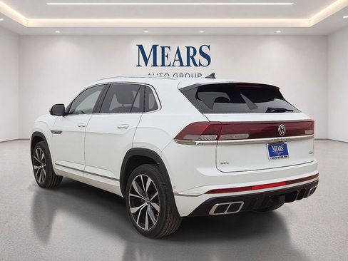 Used 2024 Volkswagen Atlas Cross Sport SEL Premium R-Line AWD/4WD image 3
