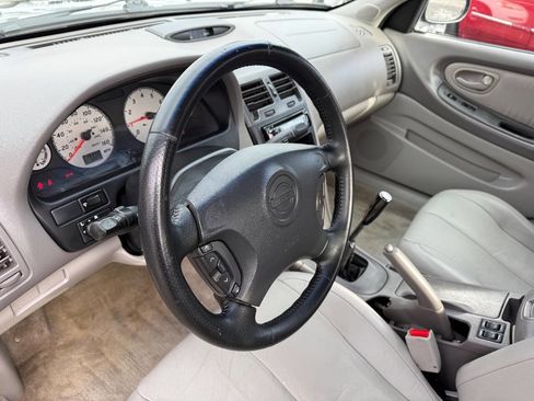 Used 2001 Nissan Maxima SE w/ (W08) Meridian Edition Pkg image 14