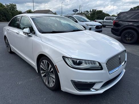 Used 2017 Lincoln MKZ Reserve FWD image 2