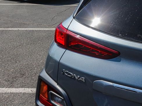 Used 2018 Hyundai Kona Limited FWD image 8