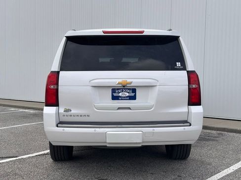 Used 2016 Chevrolet Suburban LTZ image 4