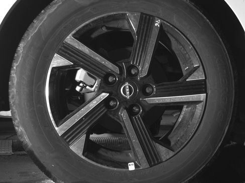 Used 2025 Nissan Sentra SV image 13