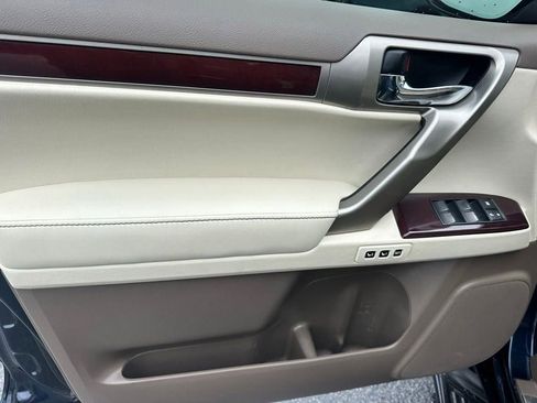 Used 2019 Lexus GX 460 Premium w/ Premium Package AWD/4WD image 21