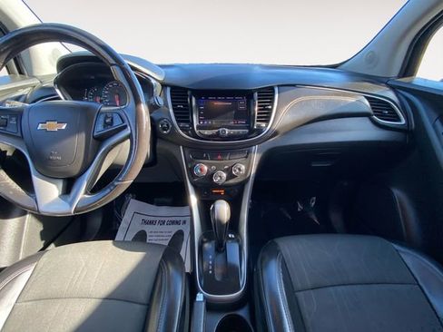 Used 2021 Chevrolet Trax LT w/ Driver Confidence Package image 11