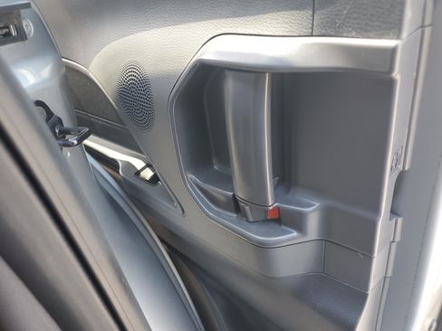Certified 2023 Toyota Sienna XSE FWD image 15