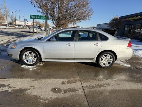 Used 2011 Chevrolet Impala LT w/ Luxury Edition Package image 8