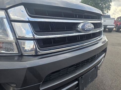 Used 2017 Ford Expedition XLT AWD/4WD image 5