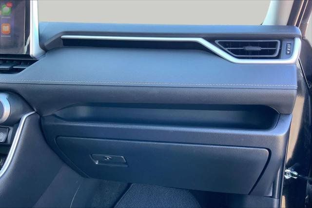 Certified 2025 Toyota RAV4 XLE w/ Convenience Package FWD image 18