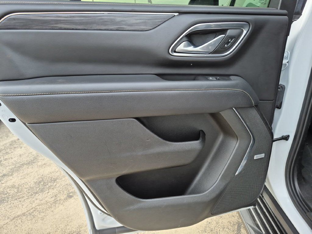 Used 2023 GMC Yukon SLT AWD/4WD image 26