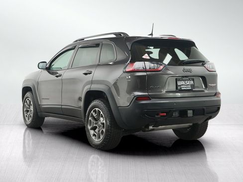 Used 2020 Jeep Cherokee Trailhawk w/ Cold Weather Group AWD/4WD image 3