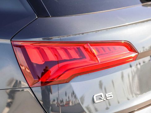 Used 2020 Audi Q5 2.0T Premium w/ Convenience Package image 9