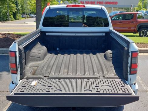 Used 2024 Nissan Frontier SV w/ Technology Package AWD/4WD image 34