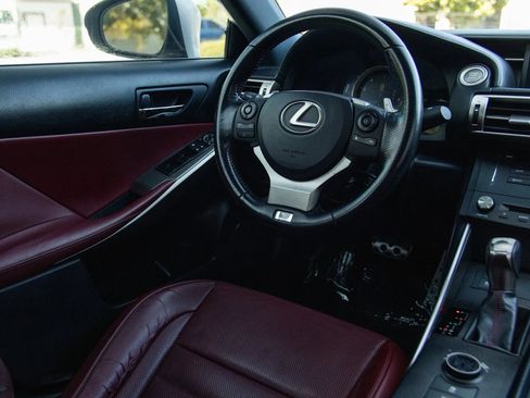 Used 2016 Lexus IS 200t RWD image 29