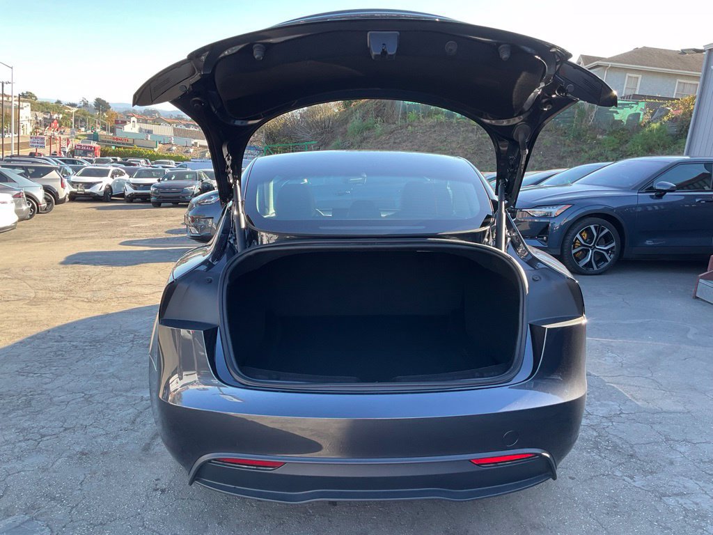 Used 2025 Tesla Model 3 Long Range RWD image 10