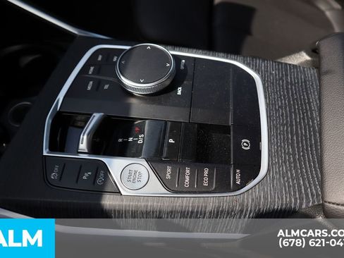 Used 2025 BMW 330i Sedan image 30