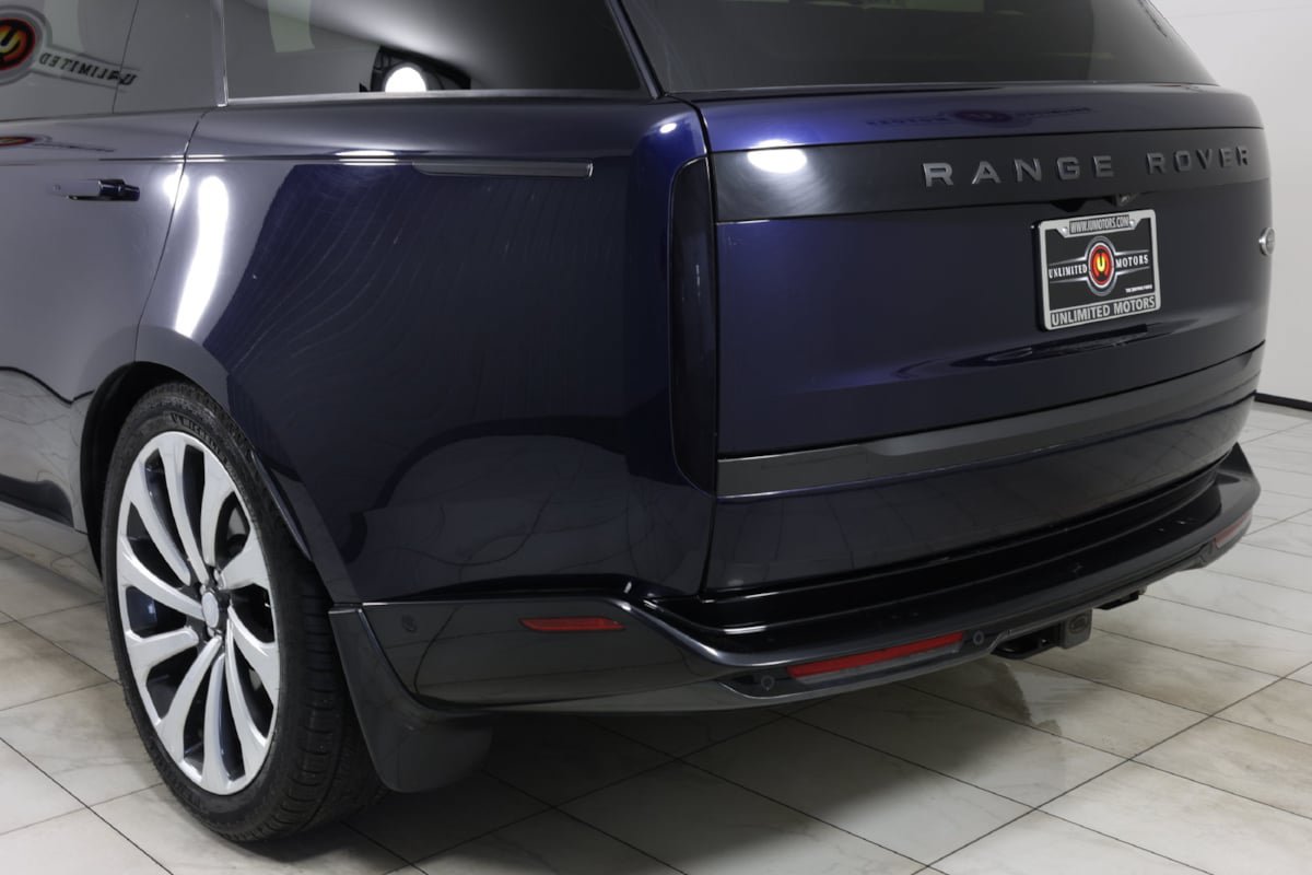 Used 2023 Land Rover Range Rover Long Wheelbase Autobiography AWD/4WD image 36