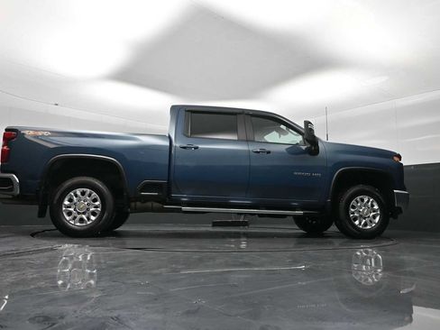 Used 2025 Chevrolet Silverado 2500 LT image 27