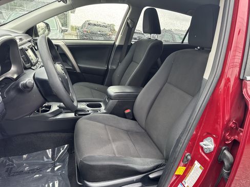 Used 2018 Toyota RAV4 LE w/ All Weather Liner Package AWD/4WD image 11