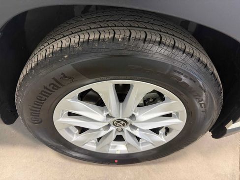 Certified 2026 Toyota Corolla Cross LE AWD/4WD image 12