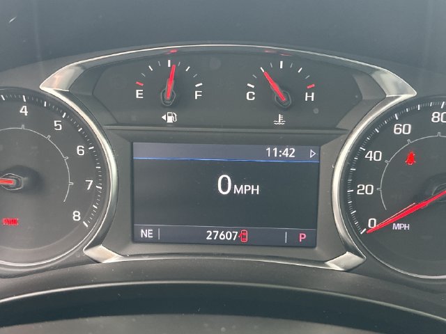 Used 2023 GMC Terrain SLT w/ Tech Package FWD image 29