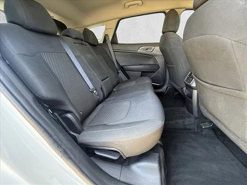 Used 2023 Kia Sportage LX FWD image 23